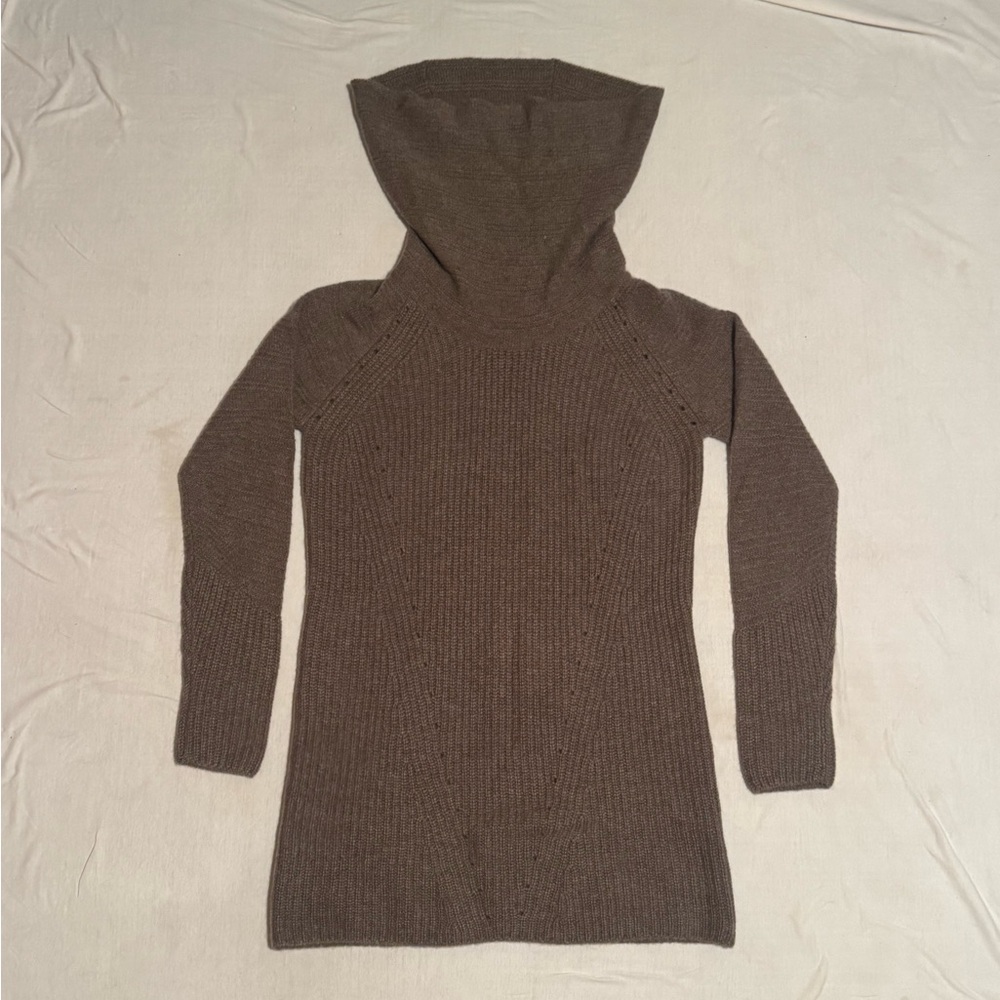 Design History Tan Cashmere Turtleneck Sweater